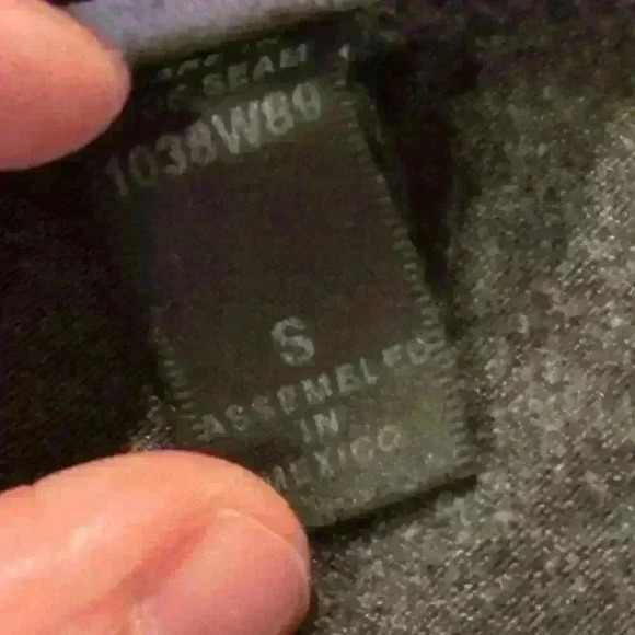 Iz Byer Y2K gray short sleeve top with black lace detail size small - Picture 6 of 8